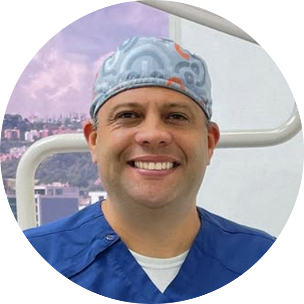 Dr. César Tovar